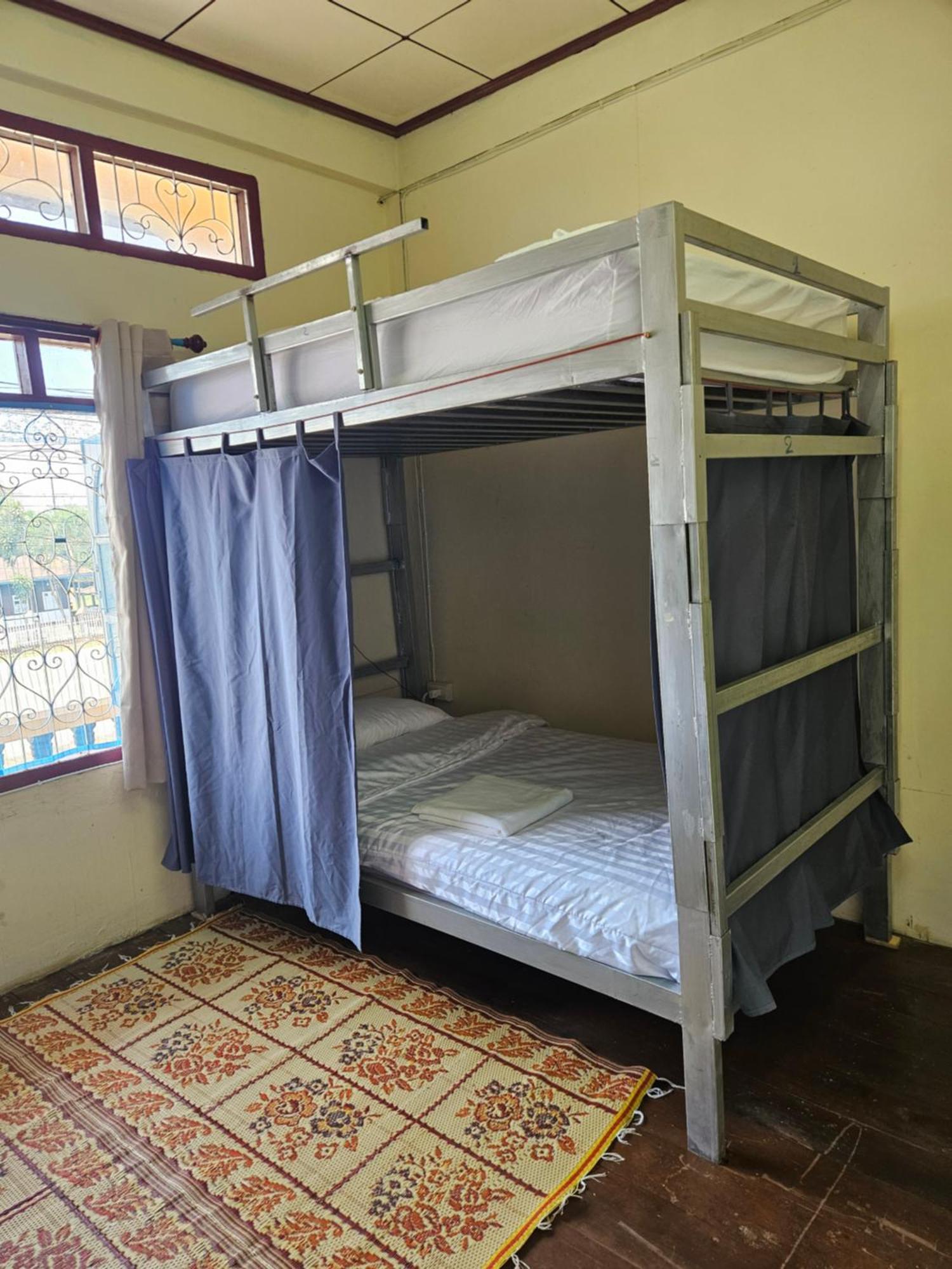 Kai Lions International Hostel Paksong Екстер'єр фото